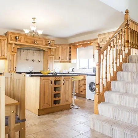 Malin Head Whitehouse - No.2 Holiday home *